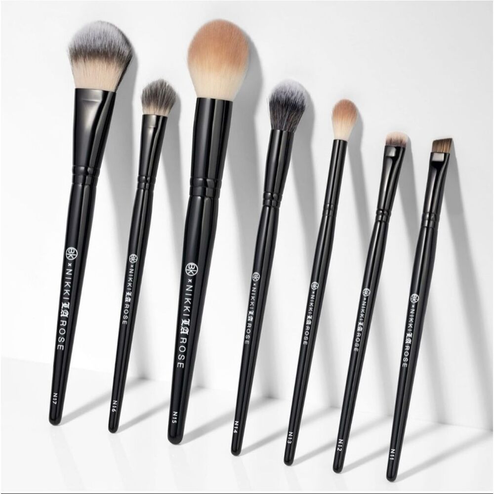 NIB BK Beauty Nikki La Rose Pro Artist Make Up Brush Set 7 Pcs